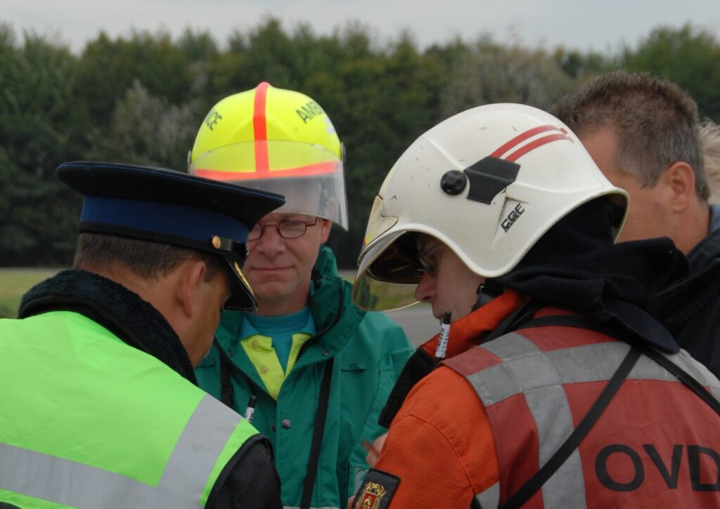 afbeelding van een multidisciplinair crisisoverleg